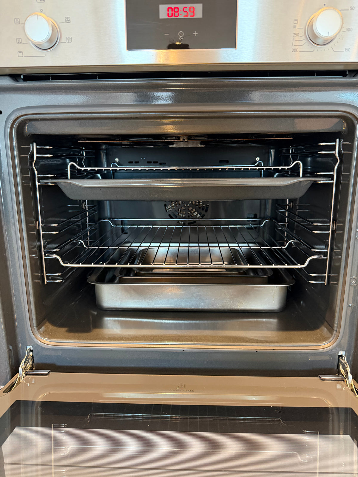 Oven Cleaning – Single Oven
